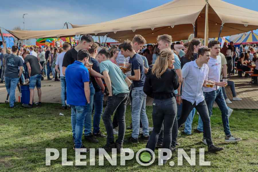 Publiek    Bezoekers (91)